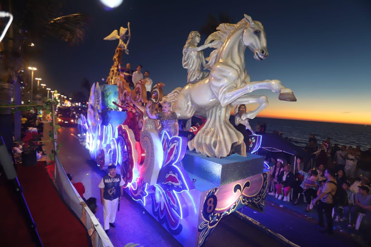 $!Vive Mazatlán la emoción del primer desfile del Carnaval de Mazatlán