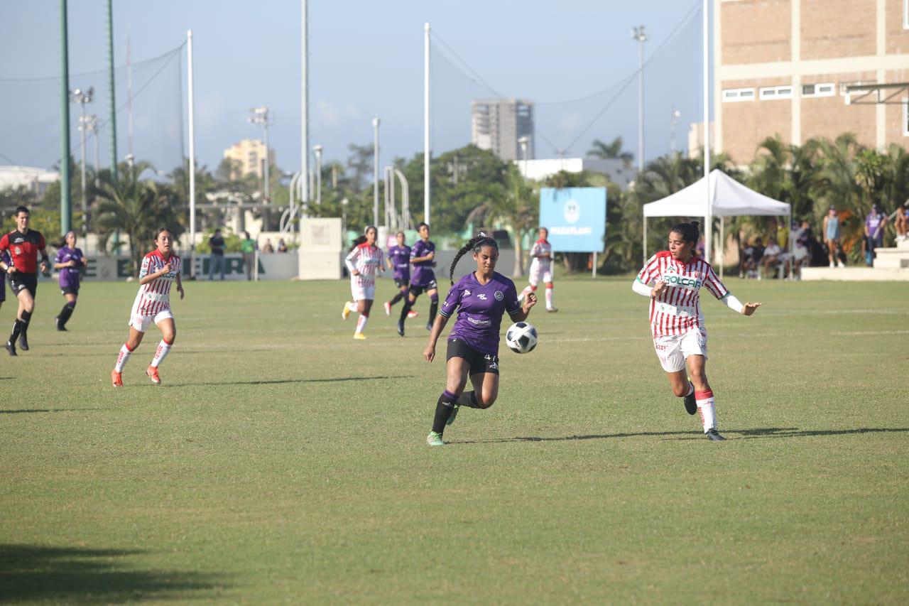 $!Mazatlán Femenil Sub 17 empata en su debut ante Centellas del Necaxa