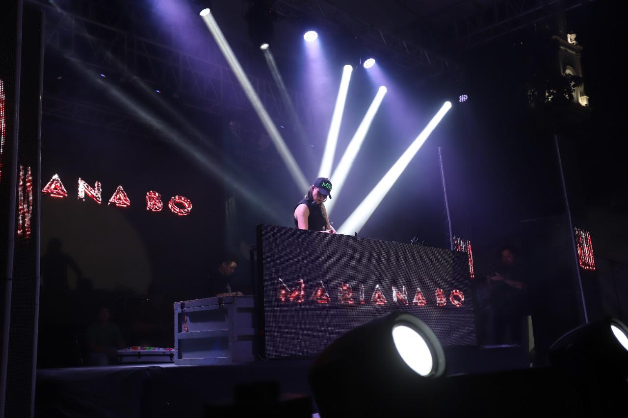 $!Desborda emociones Mariana Bo en su presentación en Culiacán