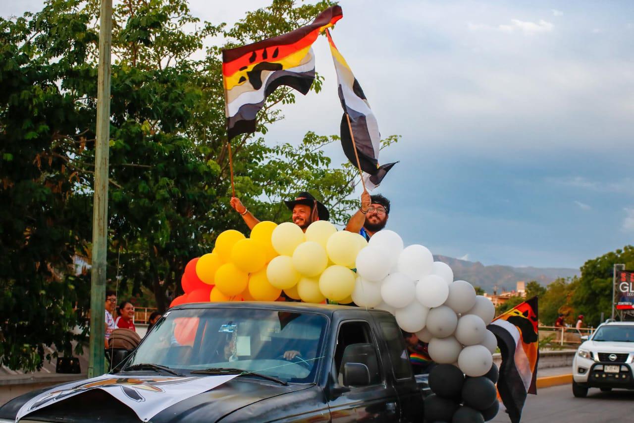 $!Celebran en Escuinapa la diversidad con marcha del Orgullo LGBT+