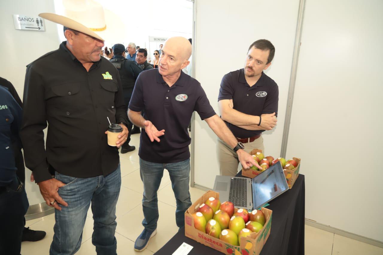 $!Ponen en marcha en Mazatlán Simposio Internacional de Mango
