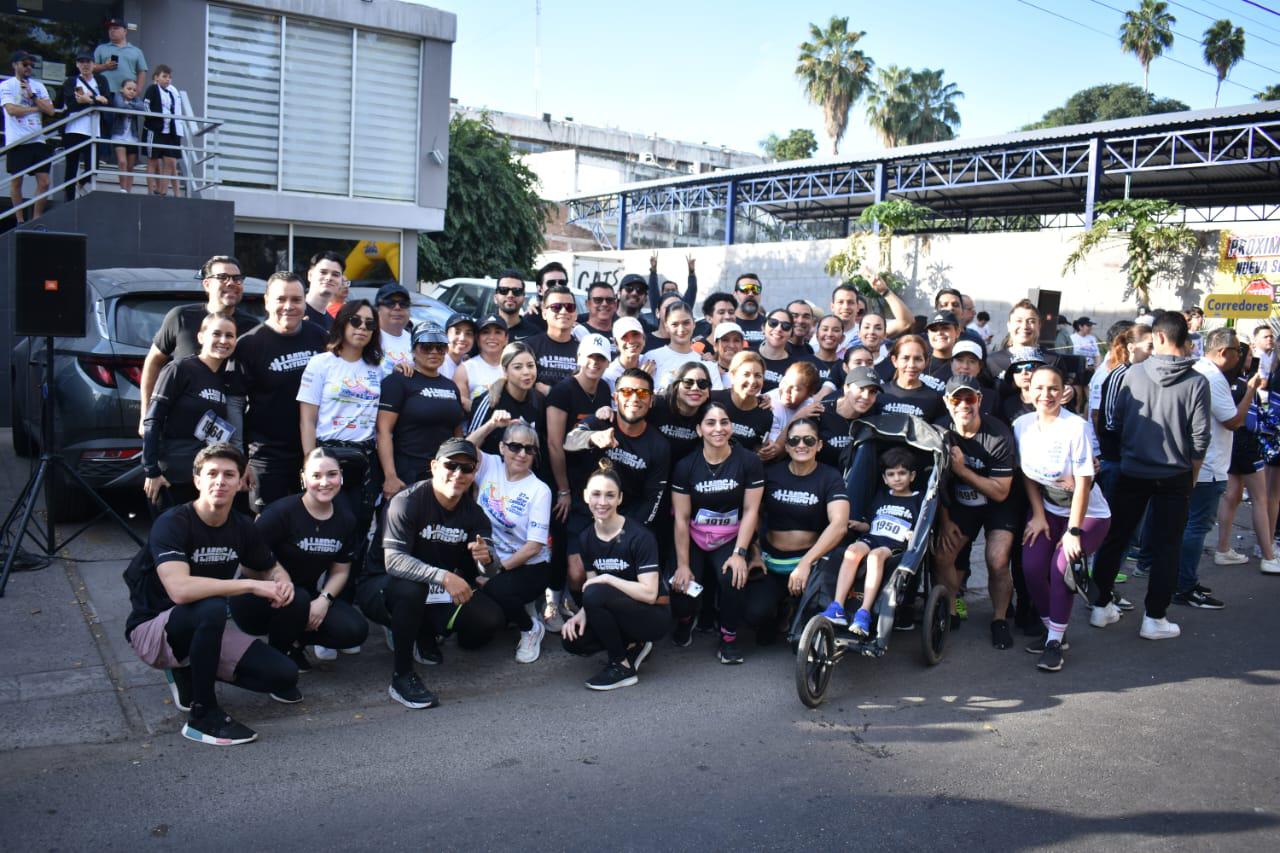$!Corren en Culiacán a beneficio de niños con cáncer