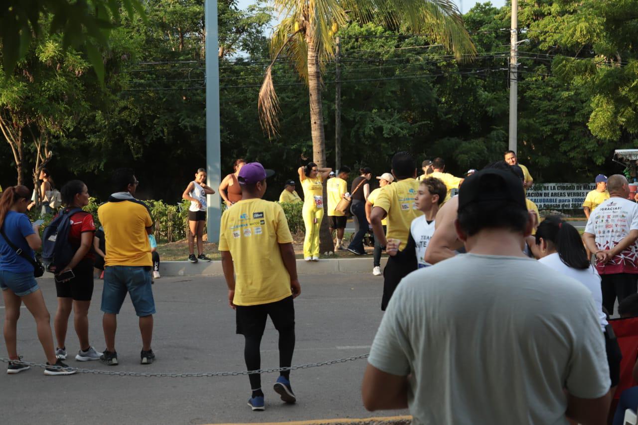 $!Dinastía Labrador hace de las suyas en Carrera del Día del Abogado