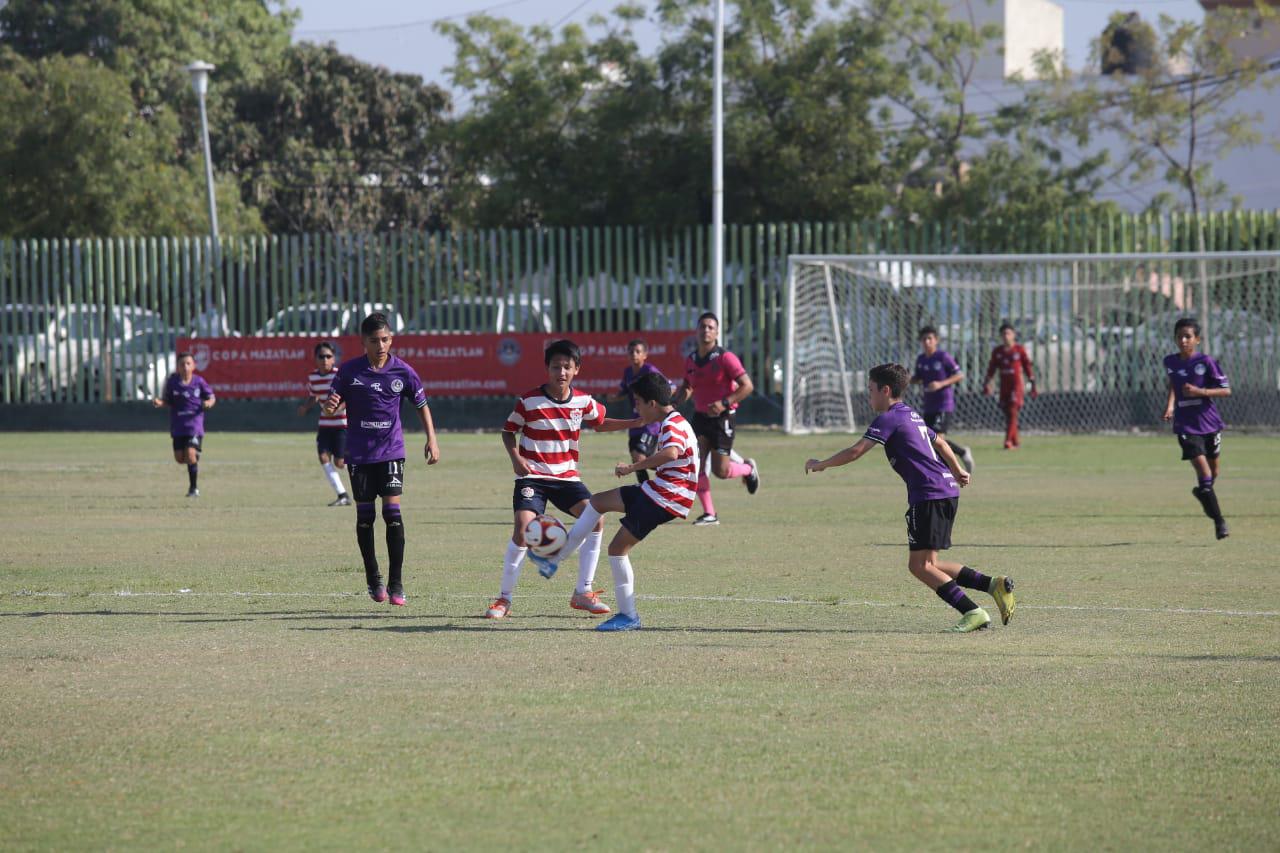$!Sorprenden a mazatlecos en la Copa Mazatlán de Futbol 11