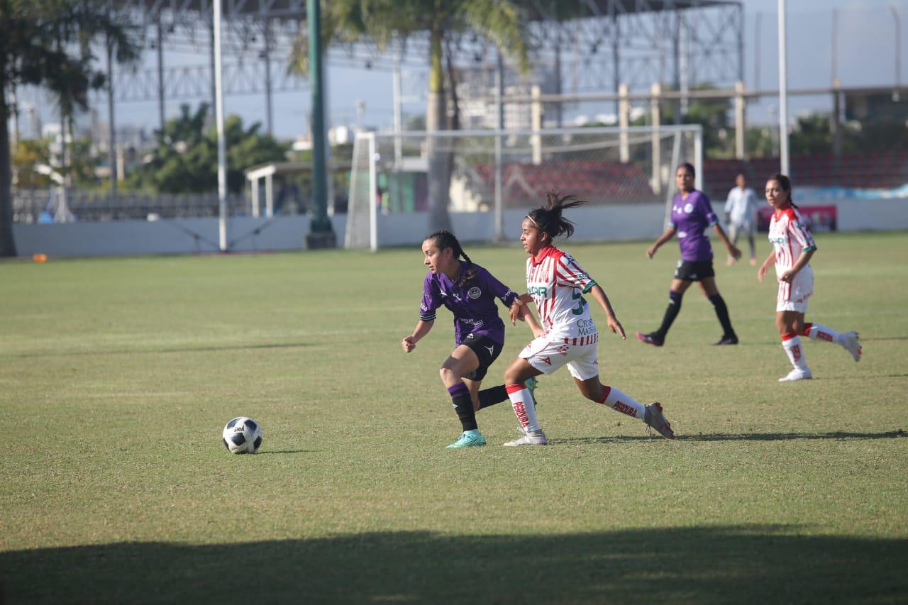 $!Mazatlán Femenil Sub 17 empata en su debut ante Centellas del Necaxa