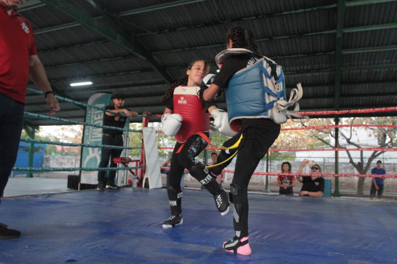 $!¡Inician las patadas! Inauguran en Mazatlán Primera Liga Municipal de Kick Boxing