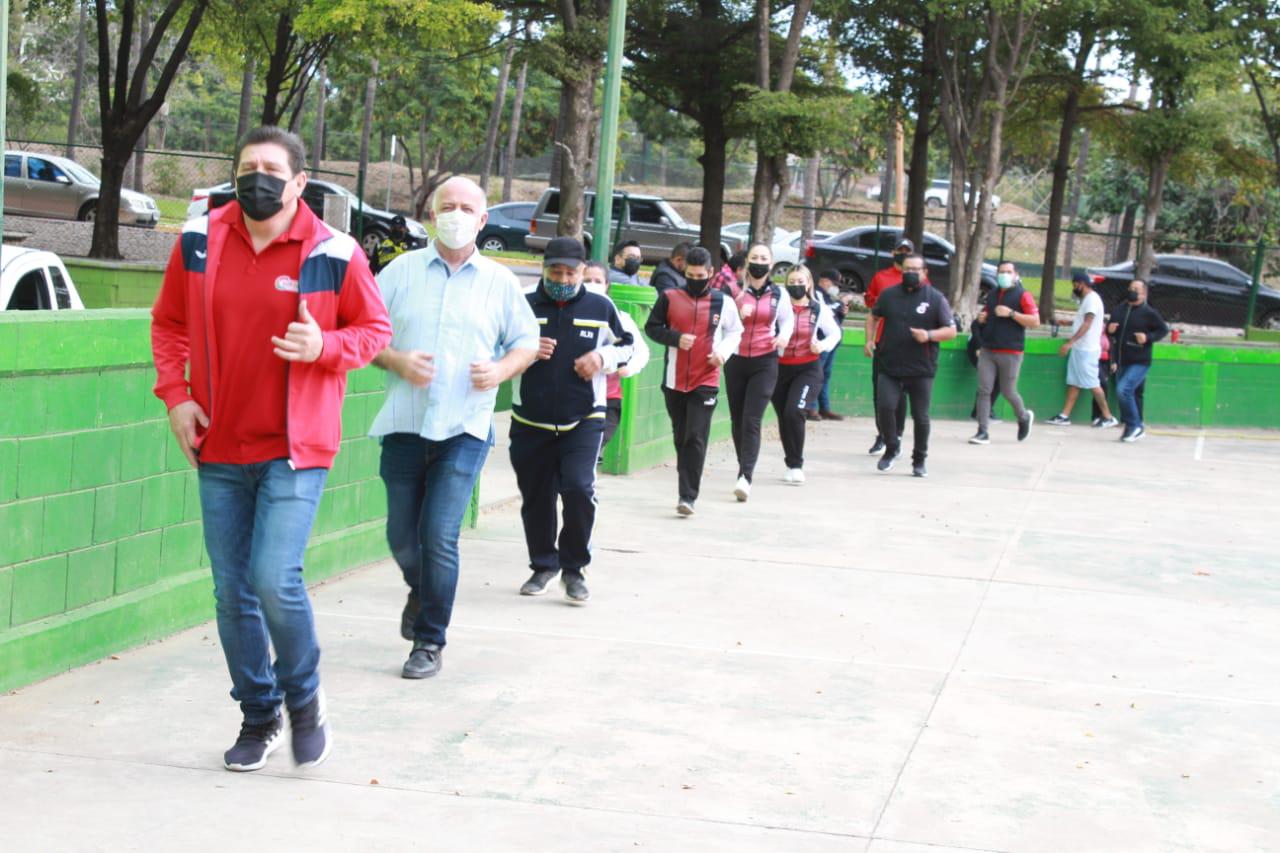 $!Personal del Imdec y del Salón de la Fama vuelven a la activación física