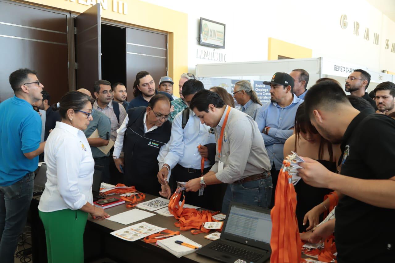 $!Ponen en marcha en Mazatlán Simposio Internacional de Mango