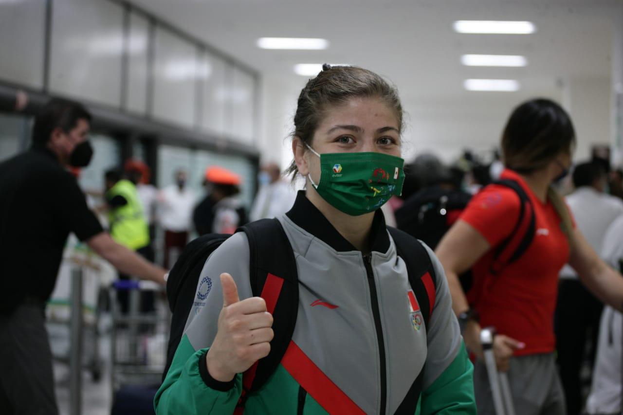 $!Gabriela Agundez y Alejandra Orozco regresan a México con medalla de bronce de Tokio 2020