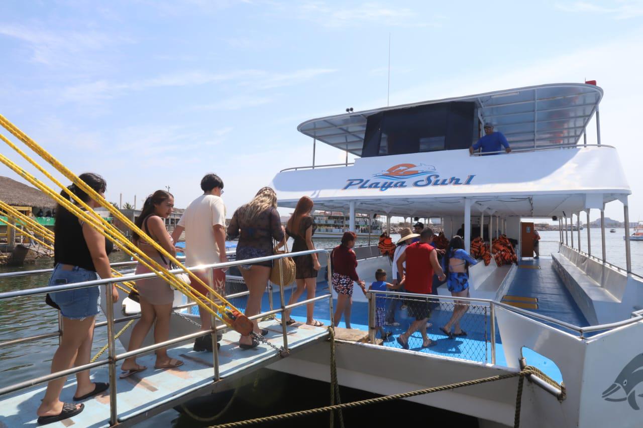$!Es el turismo regional el que confía en Mazatlán, coinciden turisteros