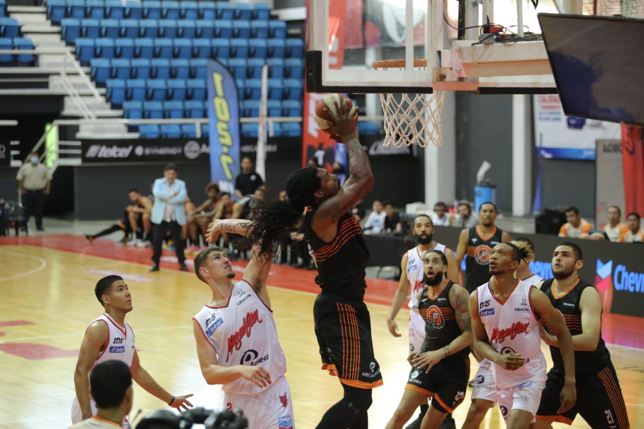 $!Venados Basketball regresa a la senda del triunfo al vencer a Pioneros