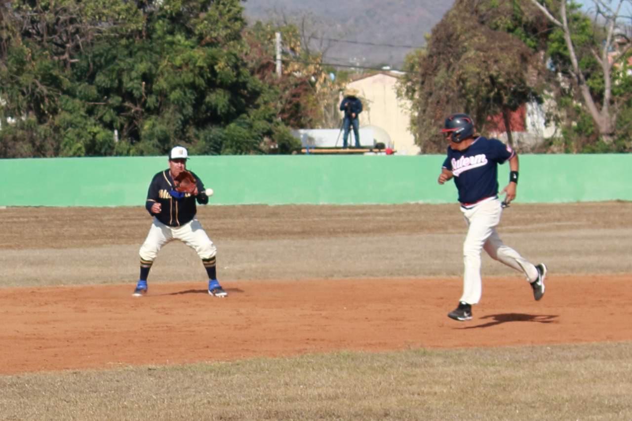$!SUTERM pierde lo invicto en la Liga de Beisbol Categoría 40 Años y Más