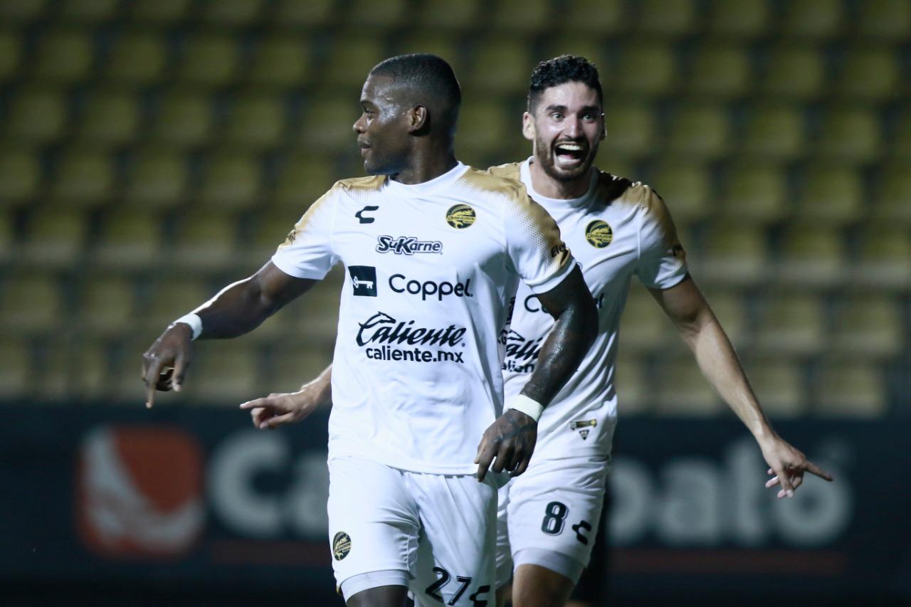 $!Dorados de Sinaloa le pega a Correcaminos y se afianza como líder del Apertura 2021