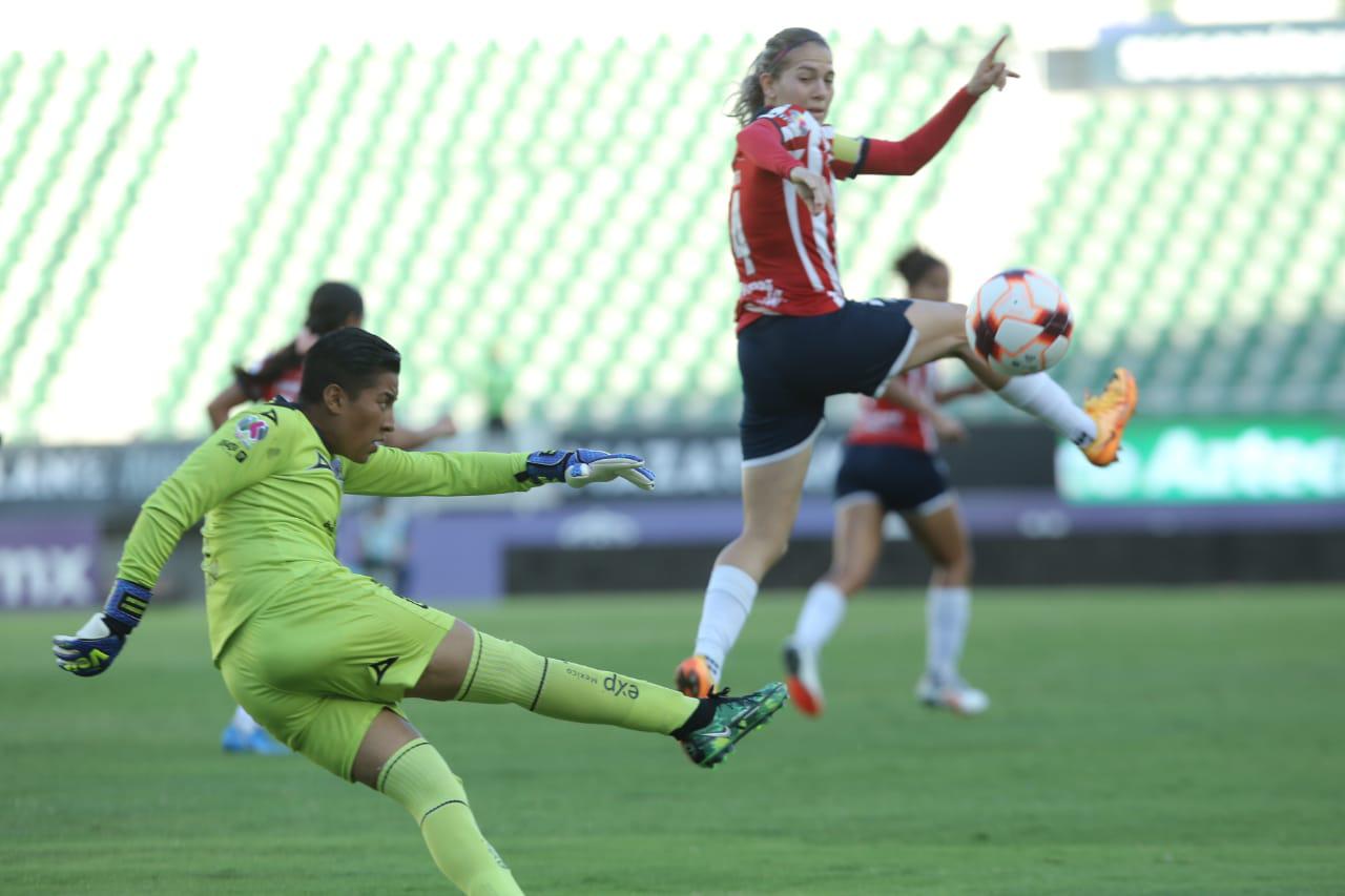 $!Mazatlán Femenil no puede sumar en casa ante Chivas