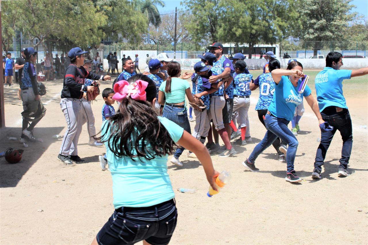 $!El Pozole avanza a la final de la Liga de Beisbol Infantil Mayor de Escuinapa