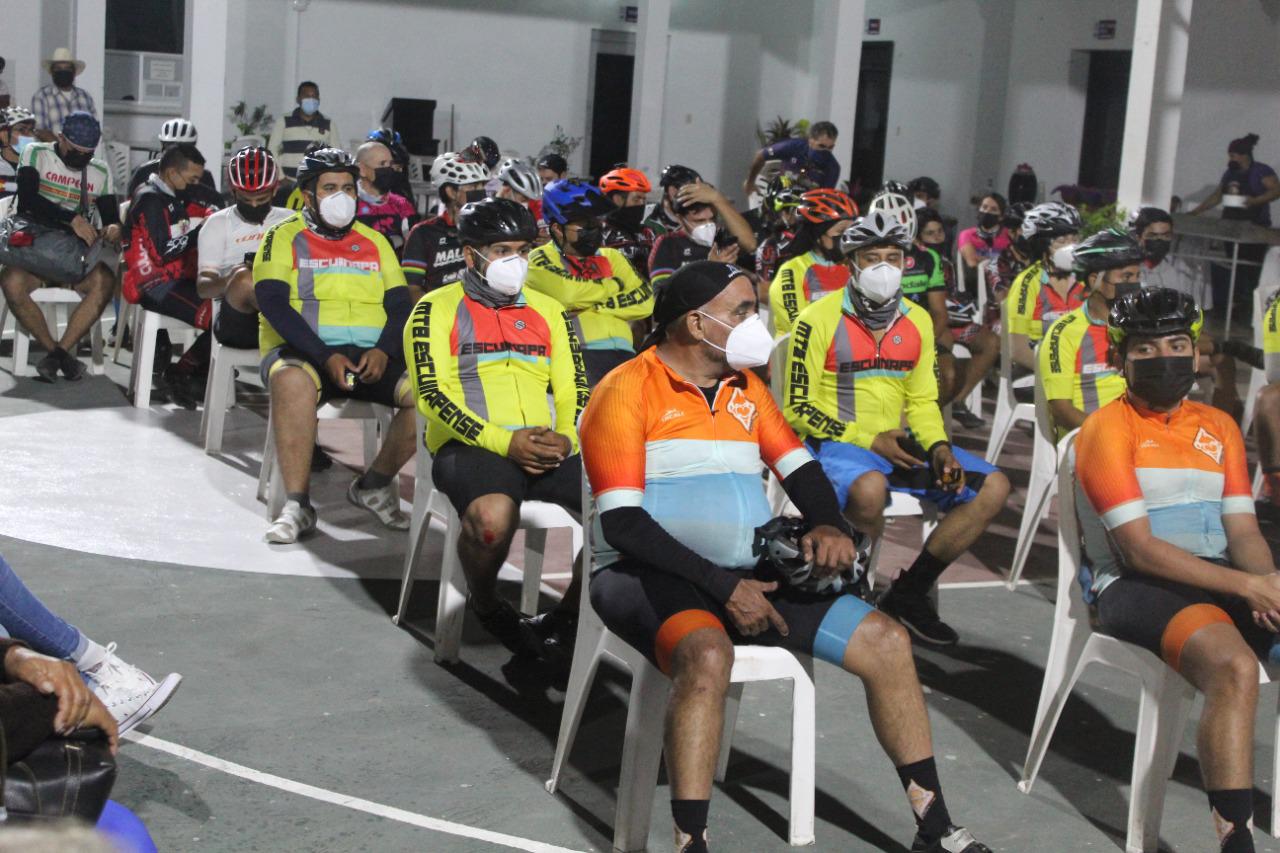 $!Mónico Lizárraga: Ciclistas sinaloenses le rinden tributo con exitosa Ruta del Mono