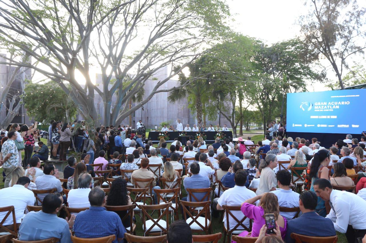 $!‘Hicieron una buena inversión con nosotros’, dice Ernesto Coppel en la inauguración del Acuario