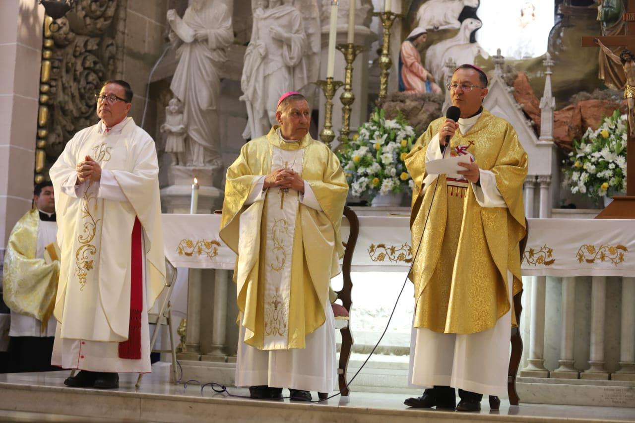 $!Nuncio Apostólico trae mensaje de esperanza a Mazatlán