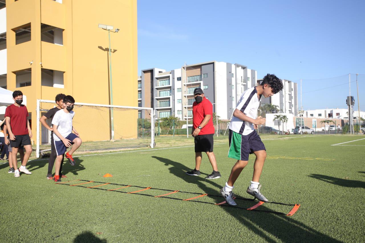 $!Escuela Chivas nace en Colegio Andes Mazatlán