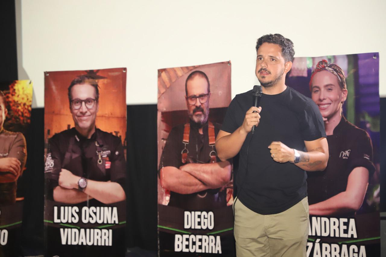 $!Isaac Aranguré Valdés, director de la docuserie, agradeció a su familia y equipo el apoyo brindado.