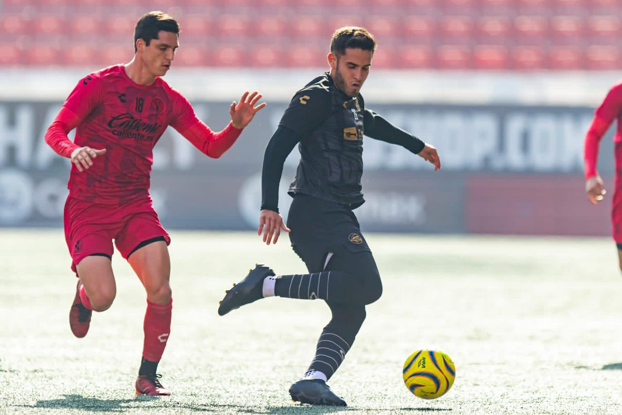 $!¡Coscorrón del hermano mayor! Dorados es goleado por Xolos en amistoso