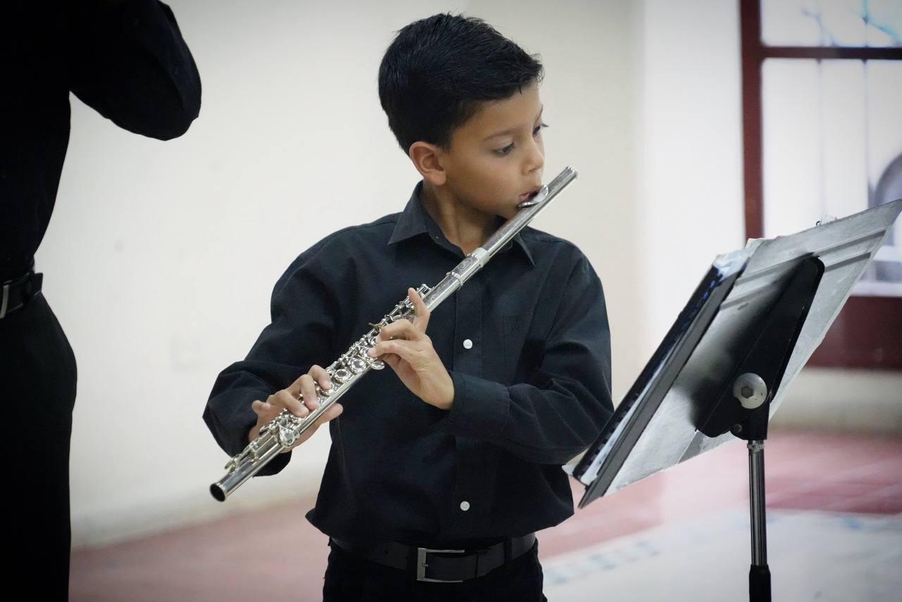 $!Alumnos de flauta interpretaron Tema y variaciones de Altés.