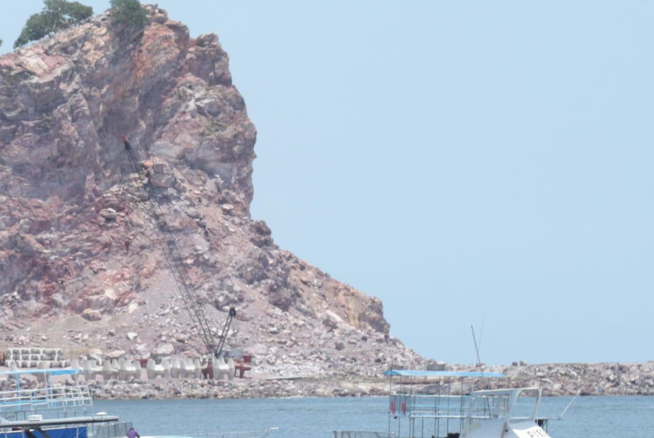 $!Reforzarán escolleras del puerto de Mazatlán tras 25 años sin mantenimiento