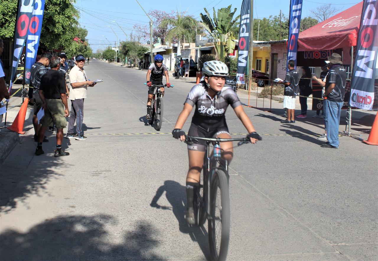 $!Rosarense Rodrigo Romero se lleva la ciclista Nacho Pillón, en Escuinapa