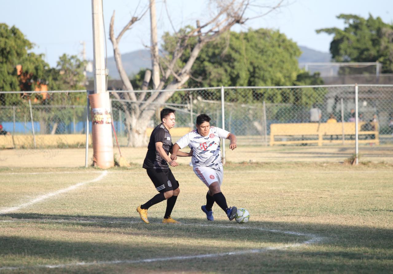 $!Visane-Ramada sorprende a ORL Guerrero en el Futbol Intermédicos