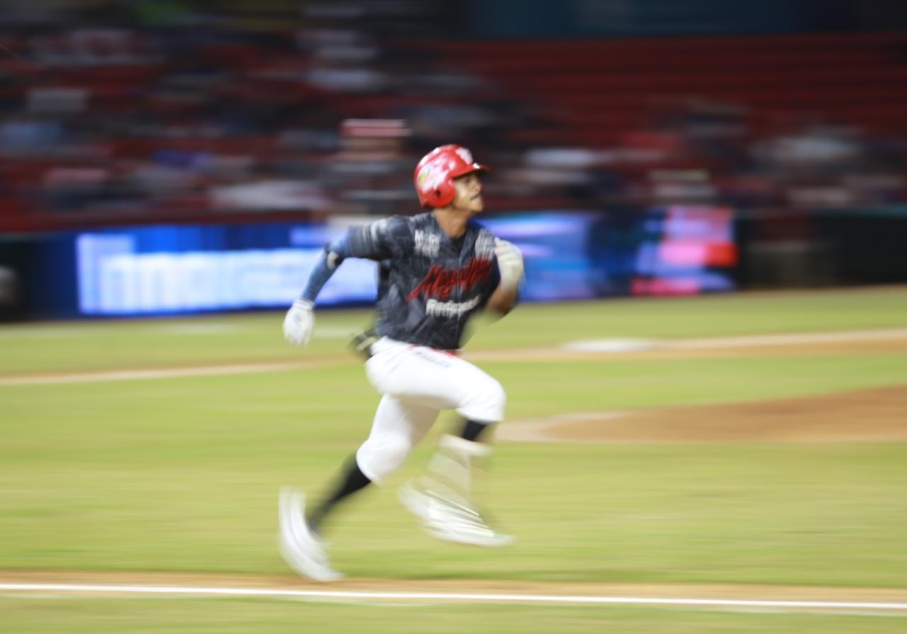 $!Falla relevo de Venados y Sultanes evita la barrida