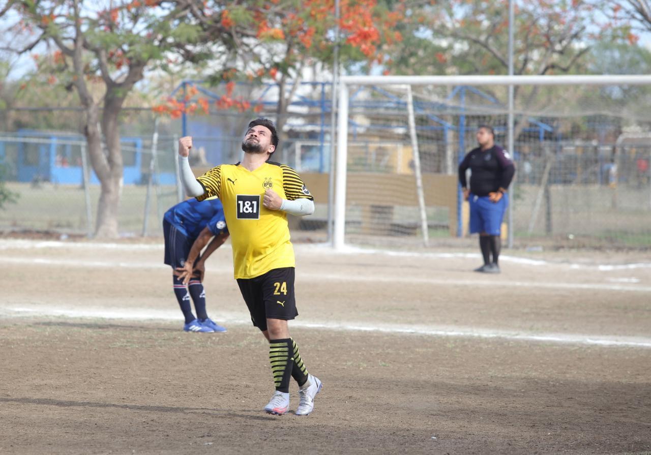 $!Hospital General y Visane-Ramada disputan título de Liga de Futbol Intermédicos