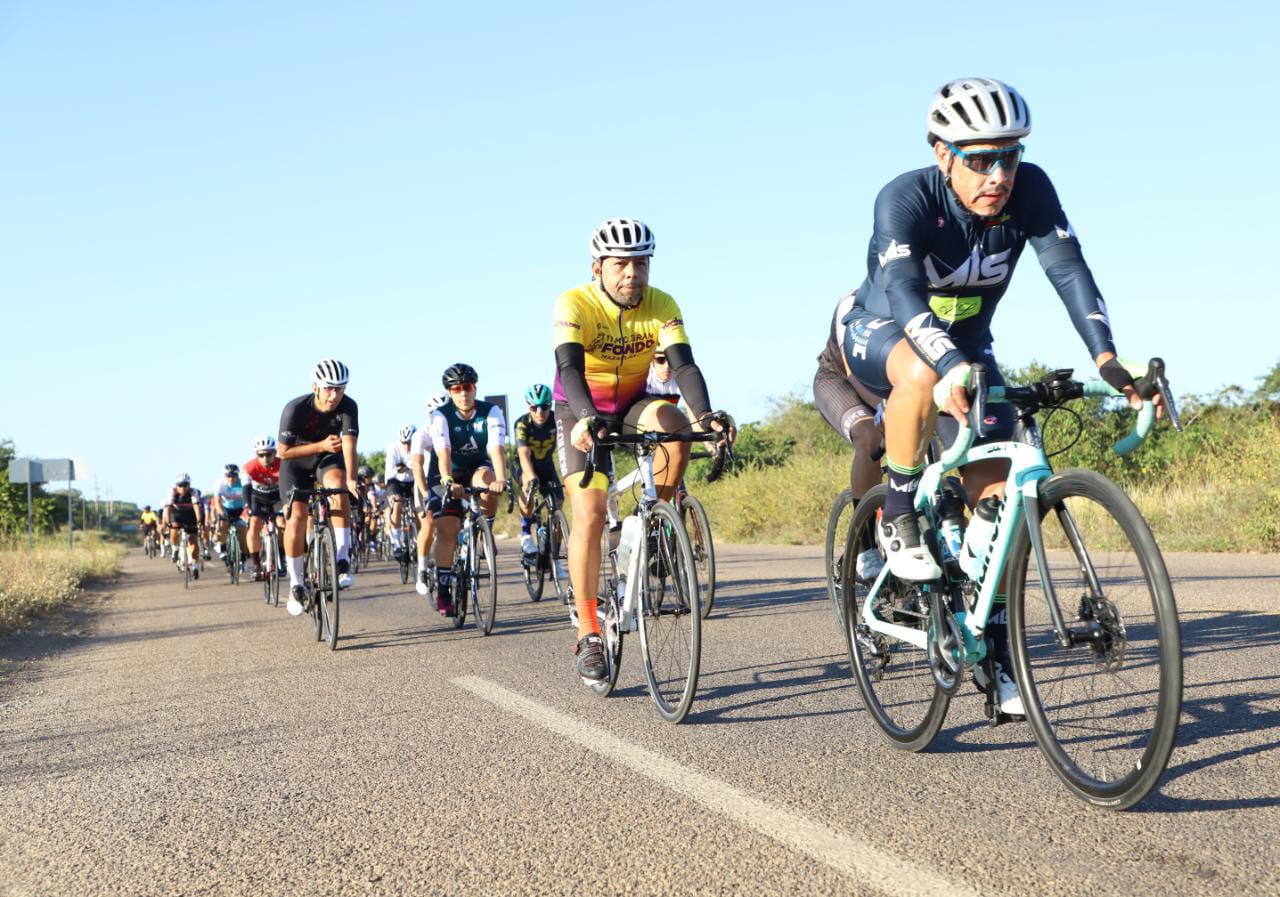 $!Venados Ciclismo se lleva el podio en tradicional carrera Gran Fondo Mazatlán