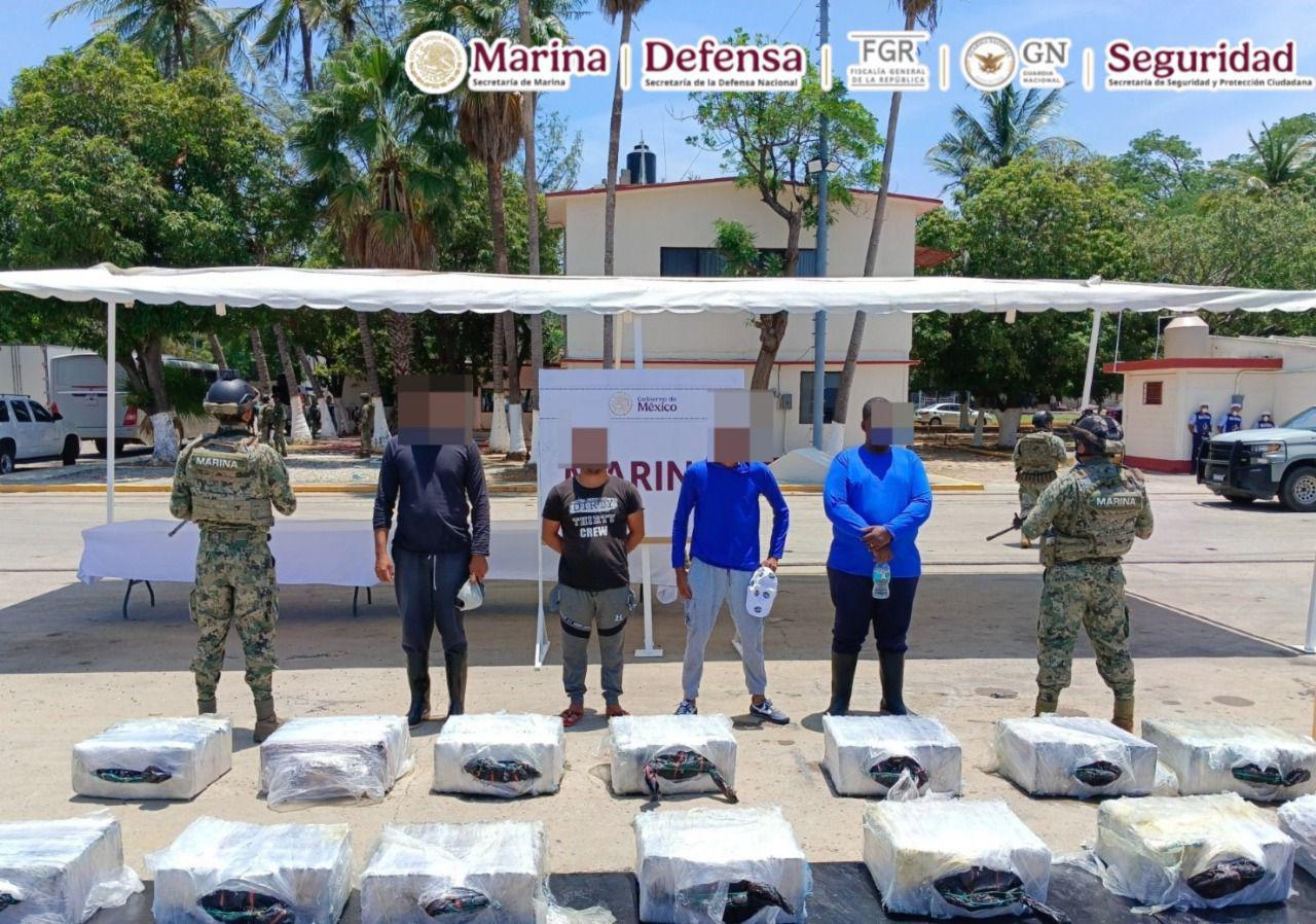 $!Aseguran más de media tonelada de cocaína en costas de Oaxaca