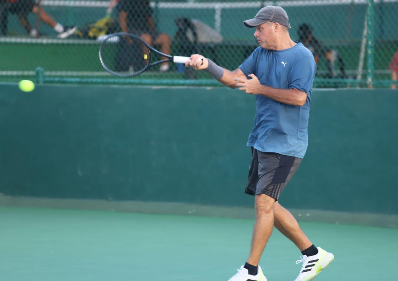 $!Aviña suma un triunfo más en Singles C, en Torneo de Pascua