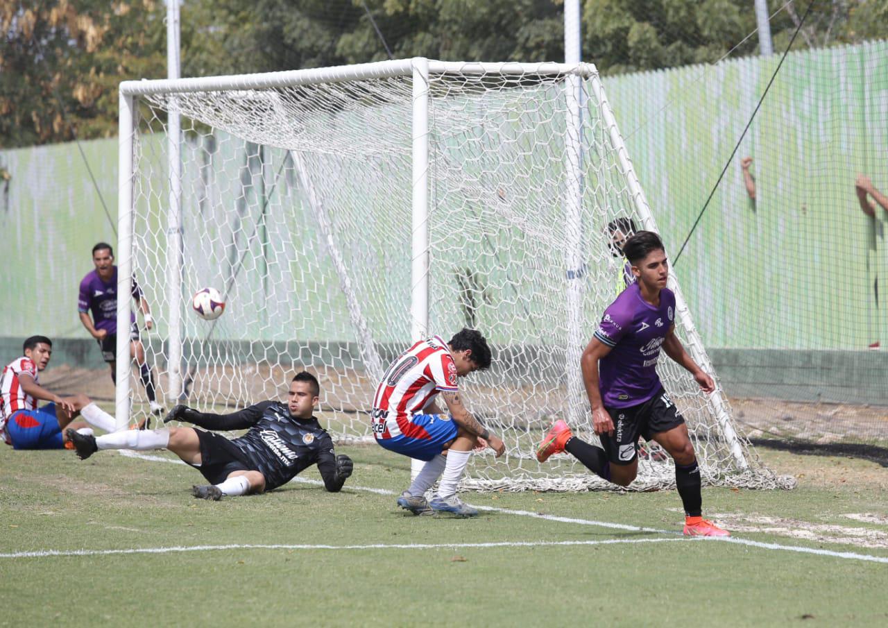 $!Mazatlán FC se lleva carro completo en las inferiores ante Chivas
