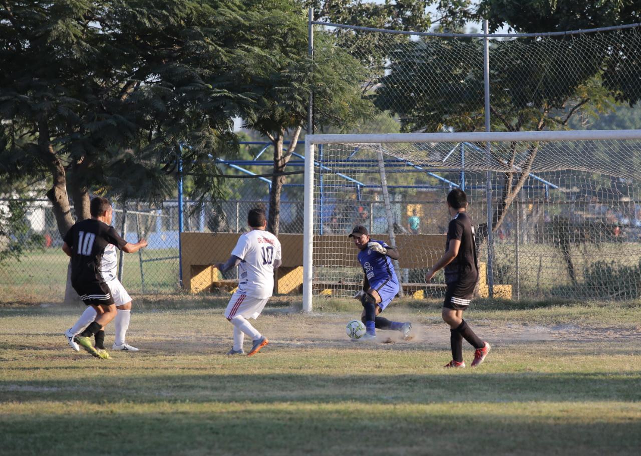 $!Hospital General sorprende a ORL Guerrero en Liga Intermédicos