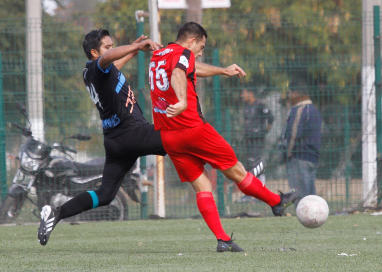 $!Fire Máster golea y continúa al acecho del líder en la Primera Fuerza