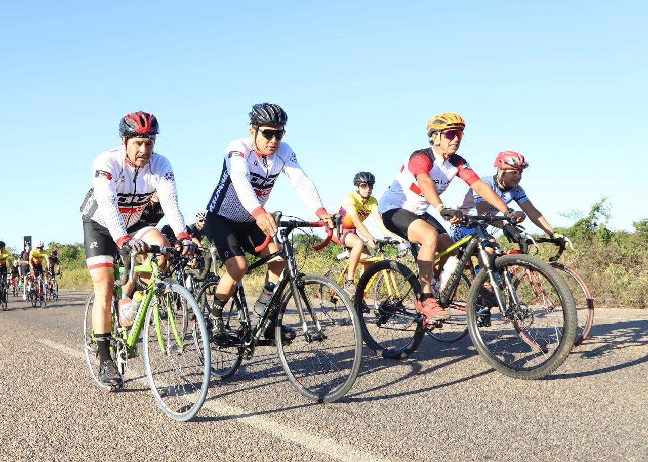 $!Venados Ciclismo se lleva el podio en tradicional carrera Gran Fondo Mazatlán