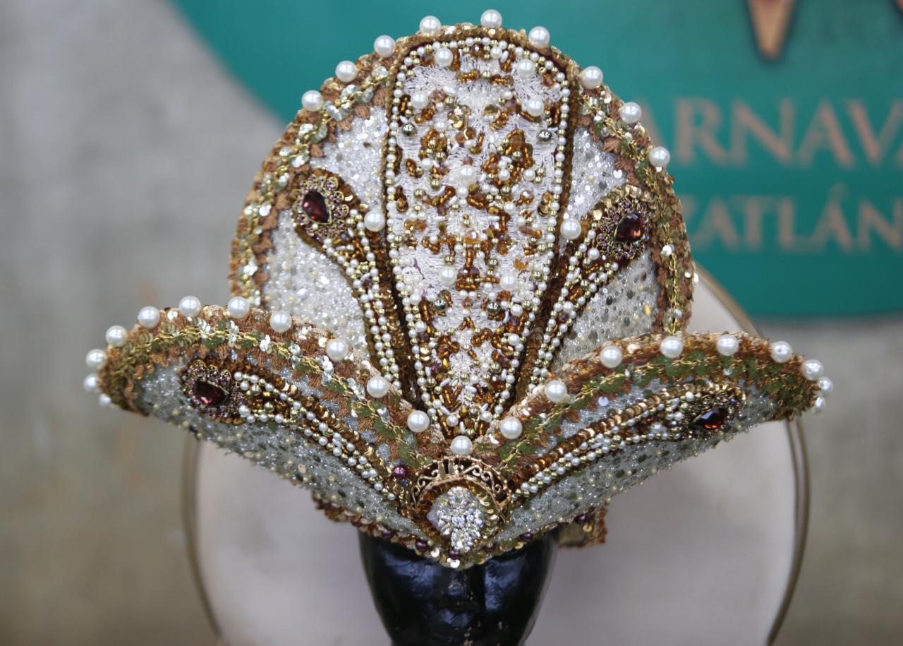 $!Listas las coronas para el Rey del Carnaval y su cortejo real