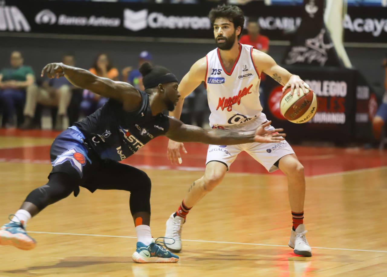 $!Venados Basketball vuelve a tropezar y divide serie ante Astros