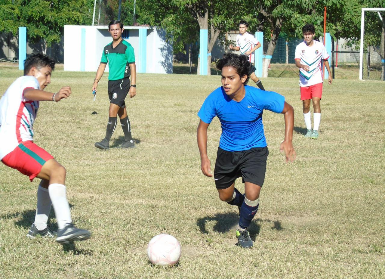 $!Cobaes 35 consiguió otra victoria en la Liga Estudiantil