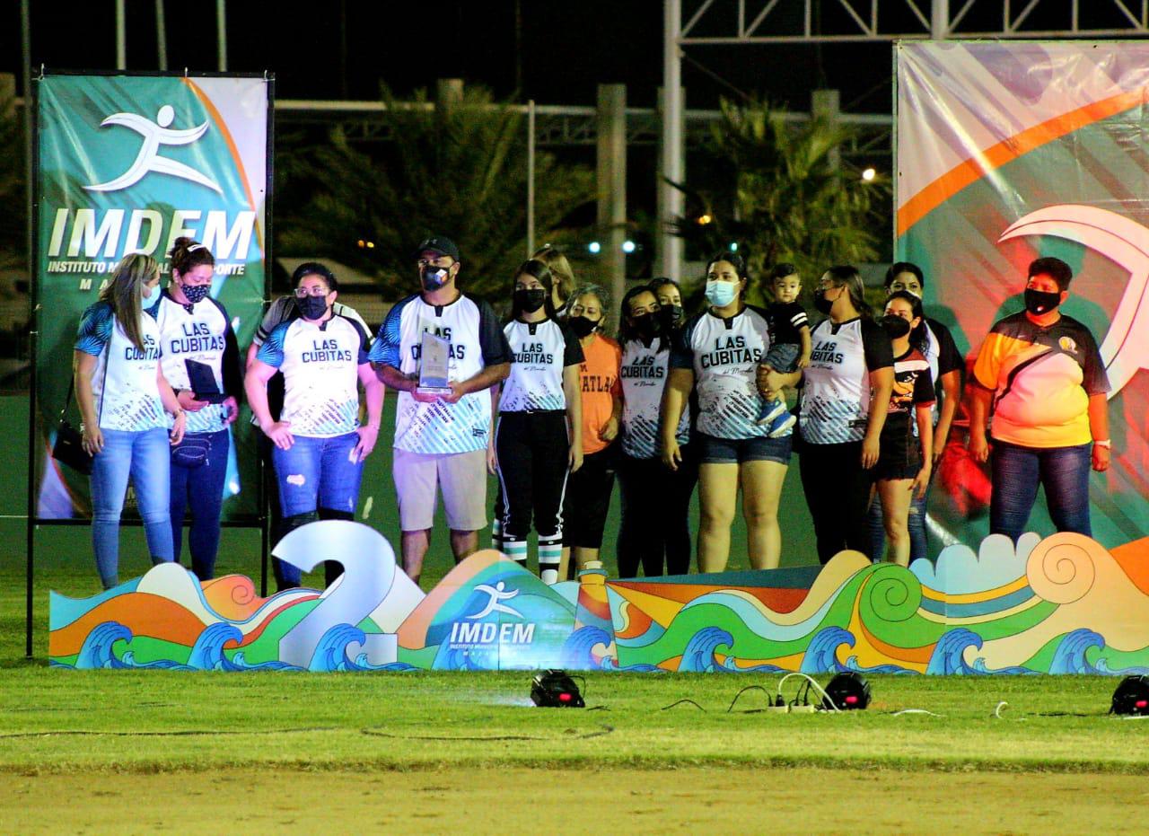 $!La Liga de Softbol Municipal define a sus invitados a playoffs