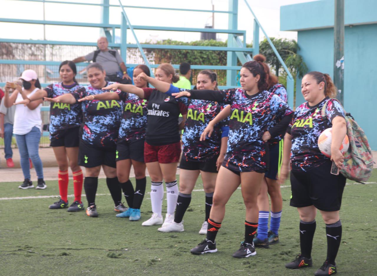 $!Reconocen a las mejores jugadoras de Vistas del Mar