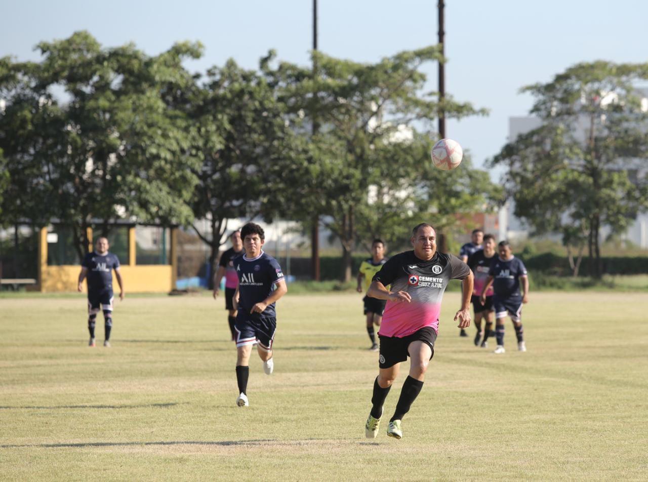 $!Acciones de la Liga de Futbol Intermédicos en el Club Muralla.
