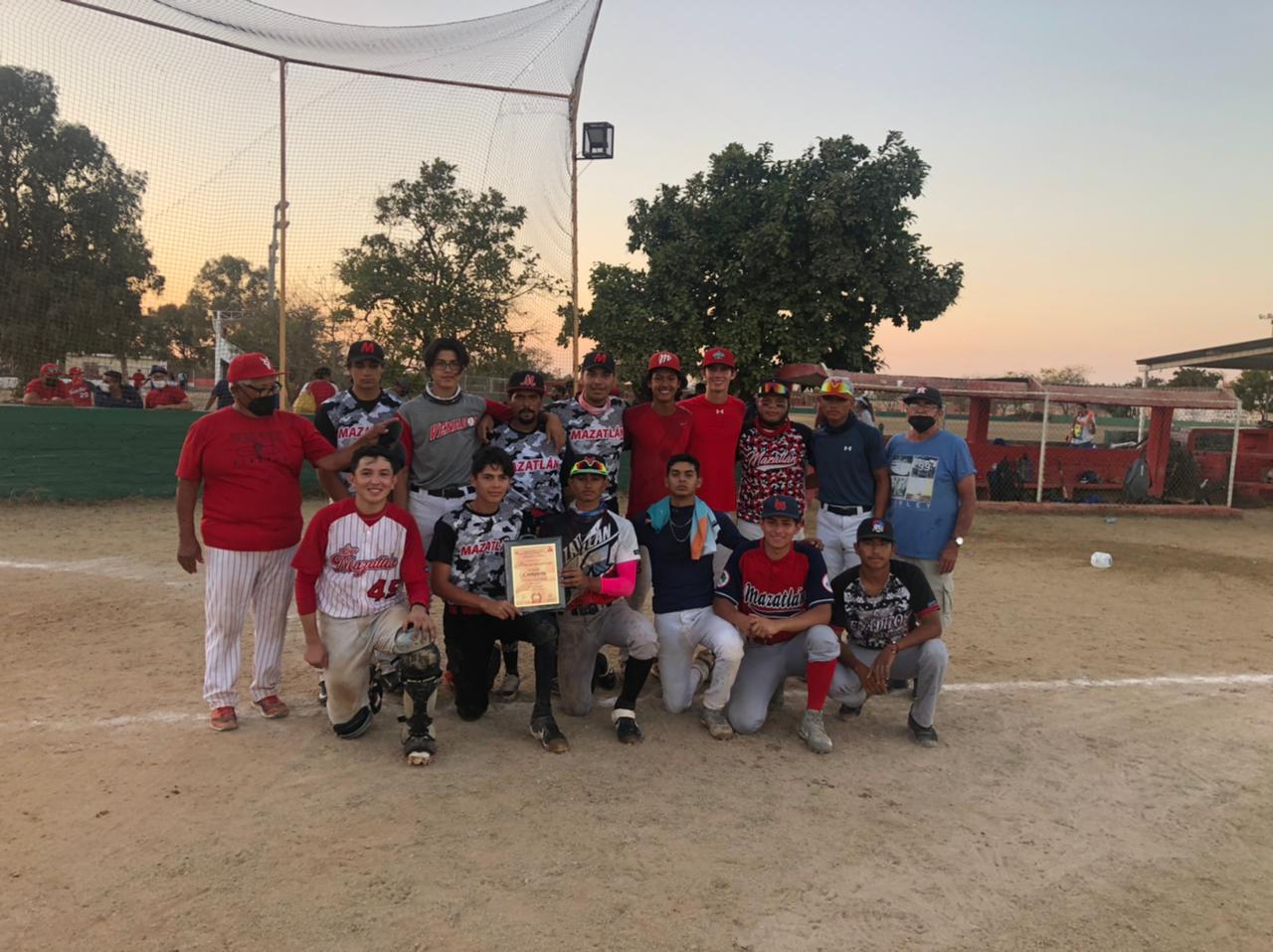 $!Se reparten coronas en Torneo de Beisbol del 50 Aniversario