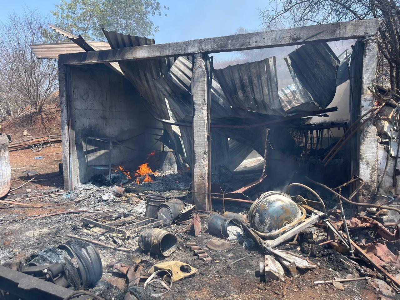 $!Padre e hijo fallecidos en explosión en Mazatlán colaboraban en el Combate Naval