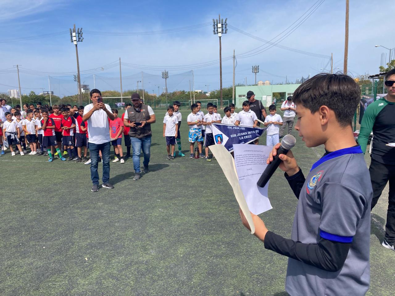 $!Inicia con 56 equipos el Futbolito Bimbo 2024 en Mazatlán