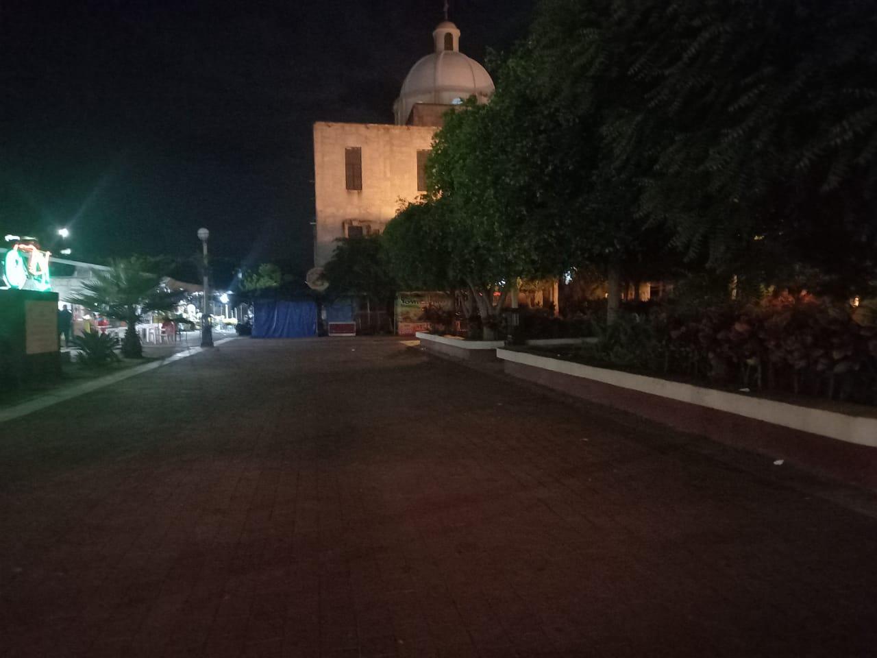$!Se quejan pobladores de Escuinapa por alumbrado público de varias partes del municipio