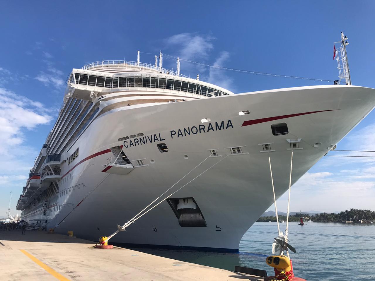 $!Mazatlán restaura la ‘línea azul’ y señalizaciones peatonales para los turistas de crucero que arribarán este miercoles