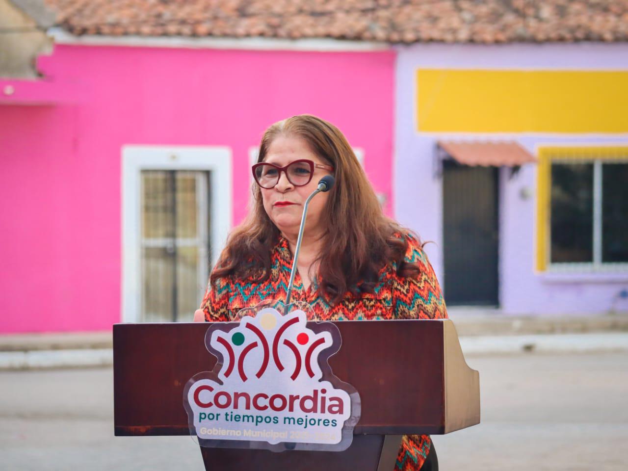 $!Se embellece Concordia con coloridas fachadas